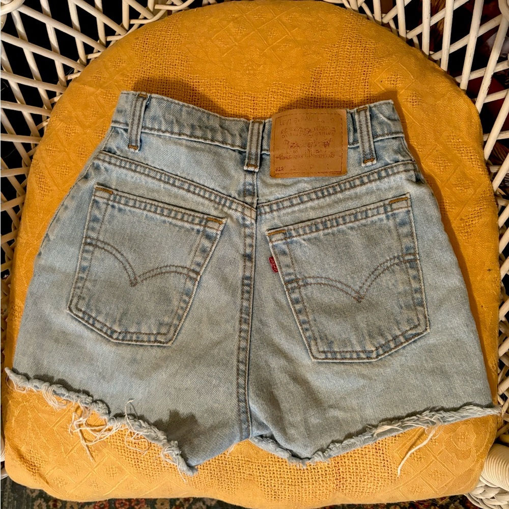 ❤️ vintage levi’s 512 cut off shorts